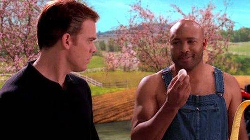 Six Feet Under Season 5 Episode 2 - Dancing for Me