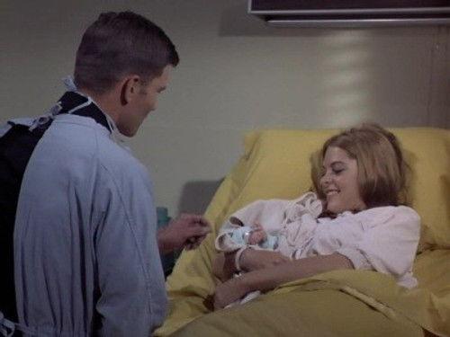 Adam-12 Season 2 Episode 7 - Log 063: Baby