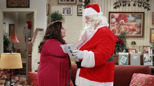 Mike & Molly Season 5 Episode 3 - 'Tis the Season to Be Molly