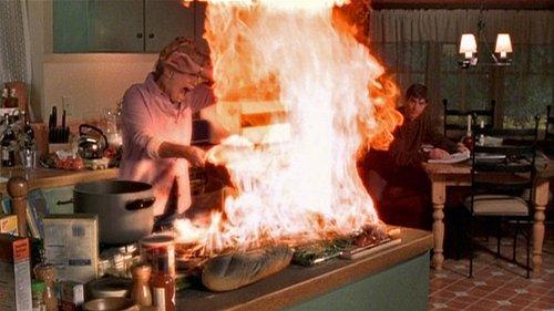 Roswell Season 1 Episode 11 - The Toy House