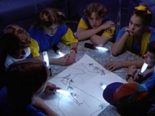 Ocean Girl Season 1 Episode 13 - Tough Decision