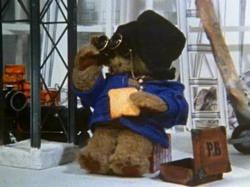 Paddington Bear Season 2 Episode 4 - Paddington's Patch