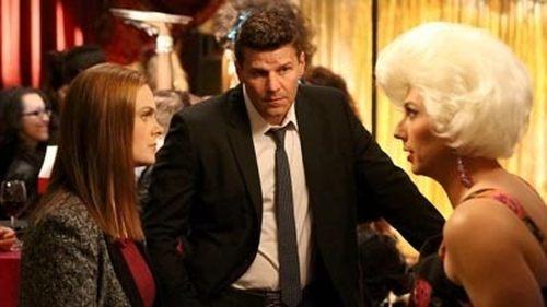 Bones Season 9 Episode 23 - The Drama in the Queen
