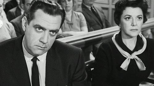 Perry Mason Season 2 Episode 23 - The Case of the Howling Dog