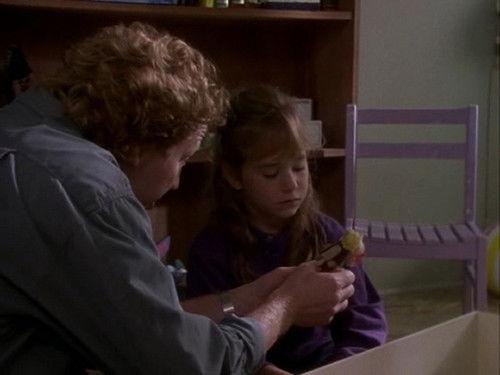 The Outer Limits Season 1 Episode 10 - Under the Bed