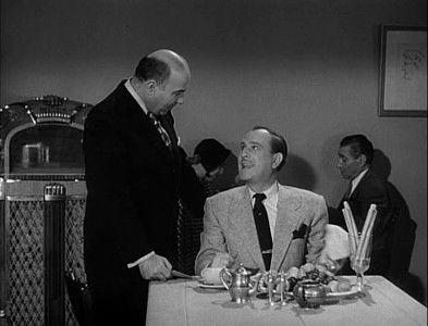 The Abbott and Costello Show Season 1 Episode 17 - The Wrestling Story