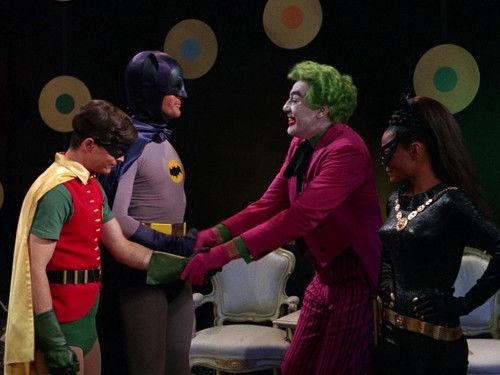 Batman Season 3 Episode 16 - The Funny Feline Felonies