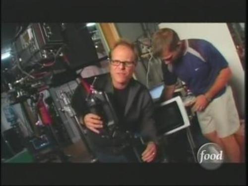 Good Eats Season 9 Episode 22 - Behind The Eats