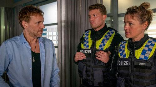 Hamburg Dockland Season 18 Episode 14 - Episode 14