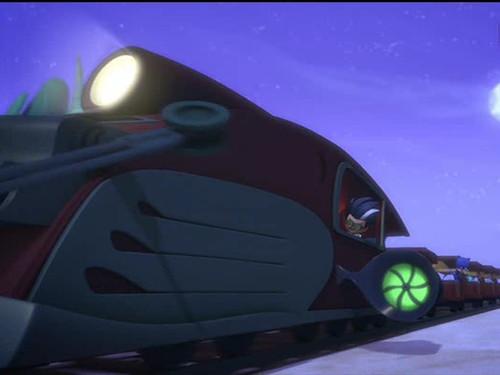 PJ Masks Season 1 Episode 1 - Blame it on the Train, Owlette