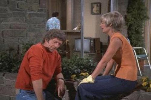 The Brady Bunch Season 5 Episode 1 - Adios, Johnny Bravo