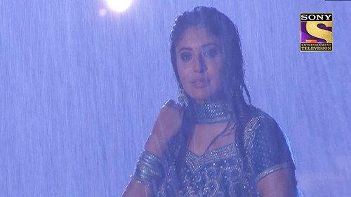 Kuch Toh Log Kahenge Season 1 Episode 19 - Ashutosh Drives Nidhi Home