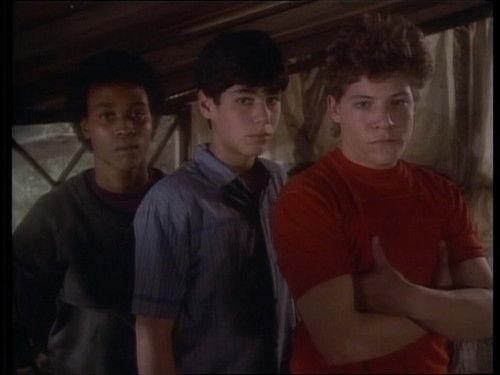 The Twilight Zone Season 1 Episode 19 - The Leprechaun-Artist / Dead Run