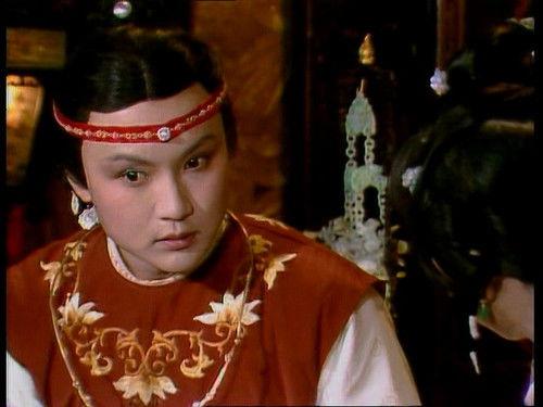 Dream in Red Mansions Season 1 Episode 2 - Baoyu, Daiyu, and Baochai's First Meeting at the Hall of Glorious Pageant