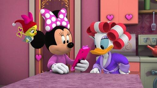 Mickey Mouse: Mixed-Up Adventures Season 1 Episode 15 - Caution: Kids at Work!
