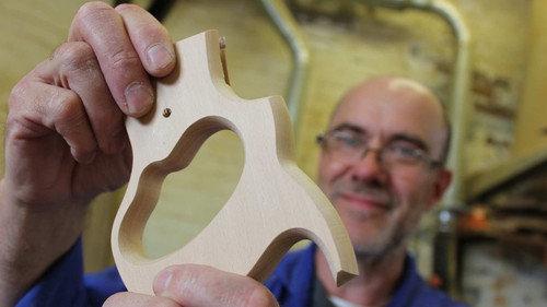 How Do They Do It? Season 13 Episode 15 - Sydney Opera House, Handsaws