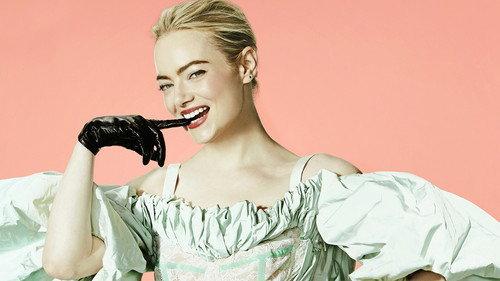 Saturday Night Live Season 49 Episode 6 - December 2 - Emma Stone