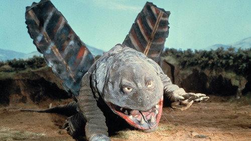 Ultraman Season 1 Episode 21 - Break Through the Smoke!