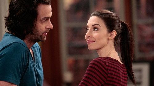 Whitney Season 1 Episode 14 - Mind Games