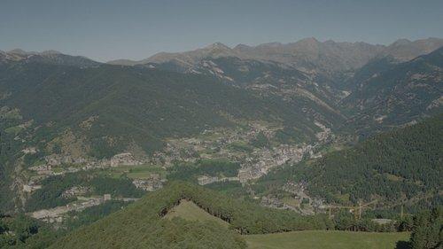 MotoGP Unlimited Season 1 Episode 2 - Up to your neck