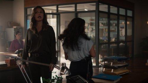 NCIS: Hawaiʻi Season 2 Episode 16 - Family Ties