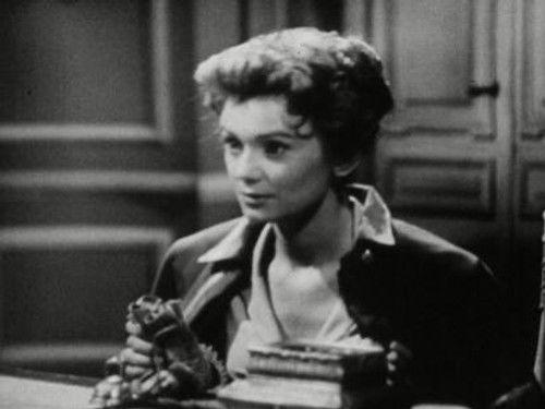 The camera explores time Season 2 Episode 5 - Episode 5