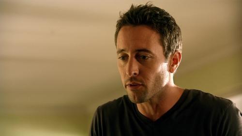 Hawaii Five-0 Season 1 Episode 2 - Ohana (Family)