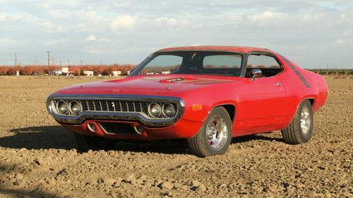 Roadkill Garage Season 1 Episode 13 - Road Runner Budget Power Upgrades