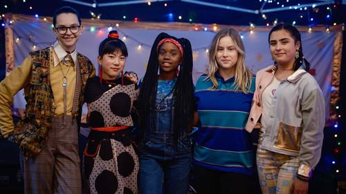 Turn Up the Volume Season 1 Episode 5 - Nobody Really Cares If You Don't Go The Party