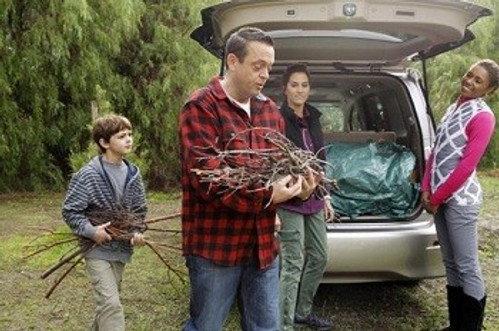 The Neighbors Season 1 Episode 18 - Camping