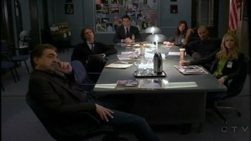 Criminal Minds Season 8 Episode 16 - Carbon Copy