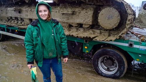 Lady Truckers Season 2 Episode 1 - Episode 1