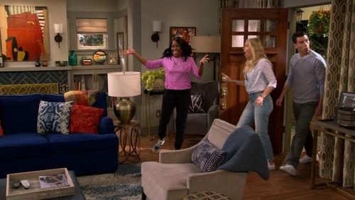 The Neighborhood Season 4 Episode 15 - Welcome to the Remodel