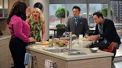Young & Hungry Season 1 Episode 1 - Pilot