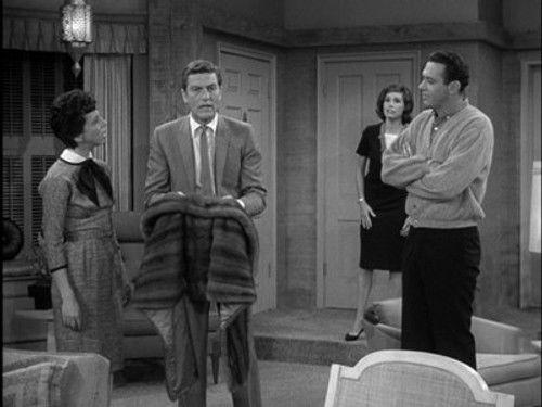 The Dick Van Dyke Show Season 2 Episode 12 - Gesundheit, Darling