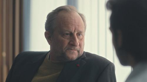 Represent Season 1 Episode 6 - The Final Hurdle