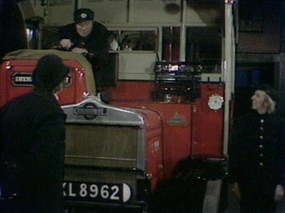 On the Buses Season 7 Episode 6 - On The Omnibuses