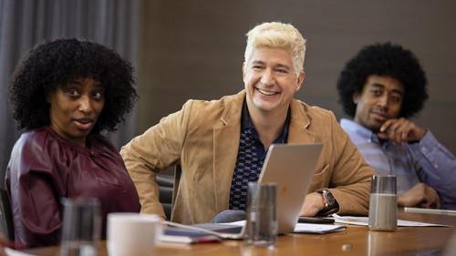 The Other Two Season 2 Episode 3 - Chase Guest-Edits Vogue