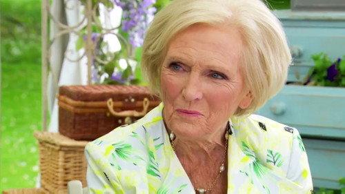 The Great British Bake Off Season 7 Episode 6 - Botanical Week