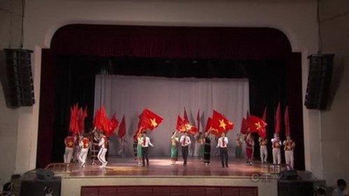 The Amazing Race Season 22 Episode 5 - Your Tan is Totally Cool