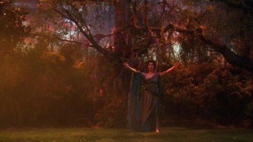 Star Trek: The Next Generation Season 3 Episode 21 - Hollow Pursuits