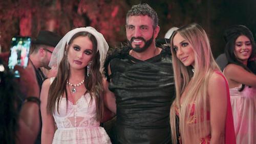 Buying Beverly Hills Season 1 Episode 5 - Farrahween