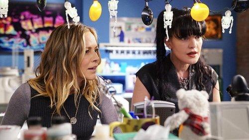NCIS Season 15 Episode 6 - Trapped
