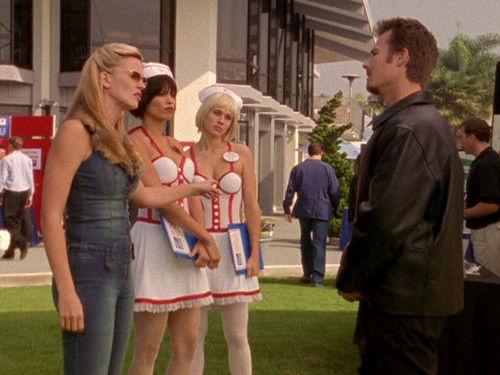 She Spies Season 1 Episode 12 - The Girl with the Broken Heart