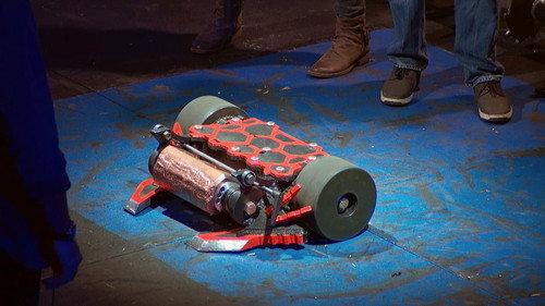 BattleBots Season 4 Episode 3 - Don't FLIP OUT!