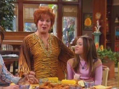 Hannah Montana Season 1 Episode 6 - Grandma Don't Let Your Babies Grow Up to Be Favorites