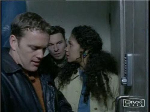 Bugs Season 1 Episode 9 - A Sporting Chance