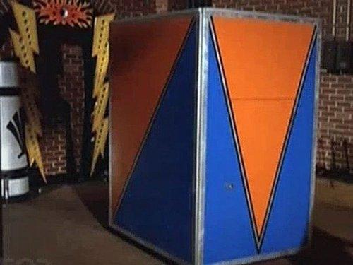 Hart to Hart Season 3 Episode 5 - Murder Up Their Sleeve