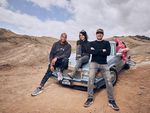 Motor Mythbusters Season 1 Episode 6 - Caddy Detonation Deflection