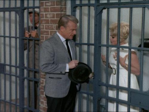 Green Acres Season 4 Episode 20 - Retreat From Washington